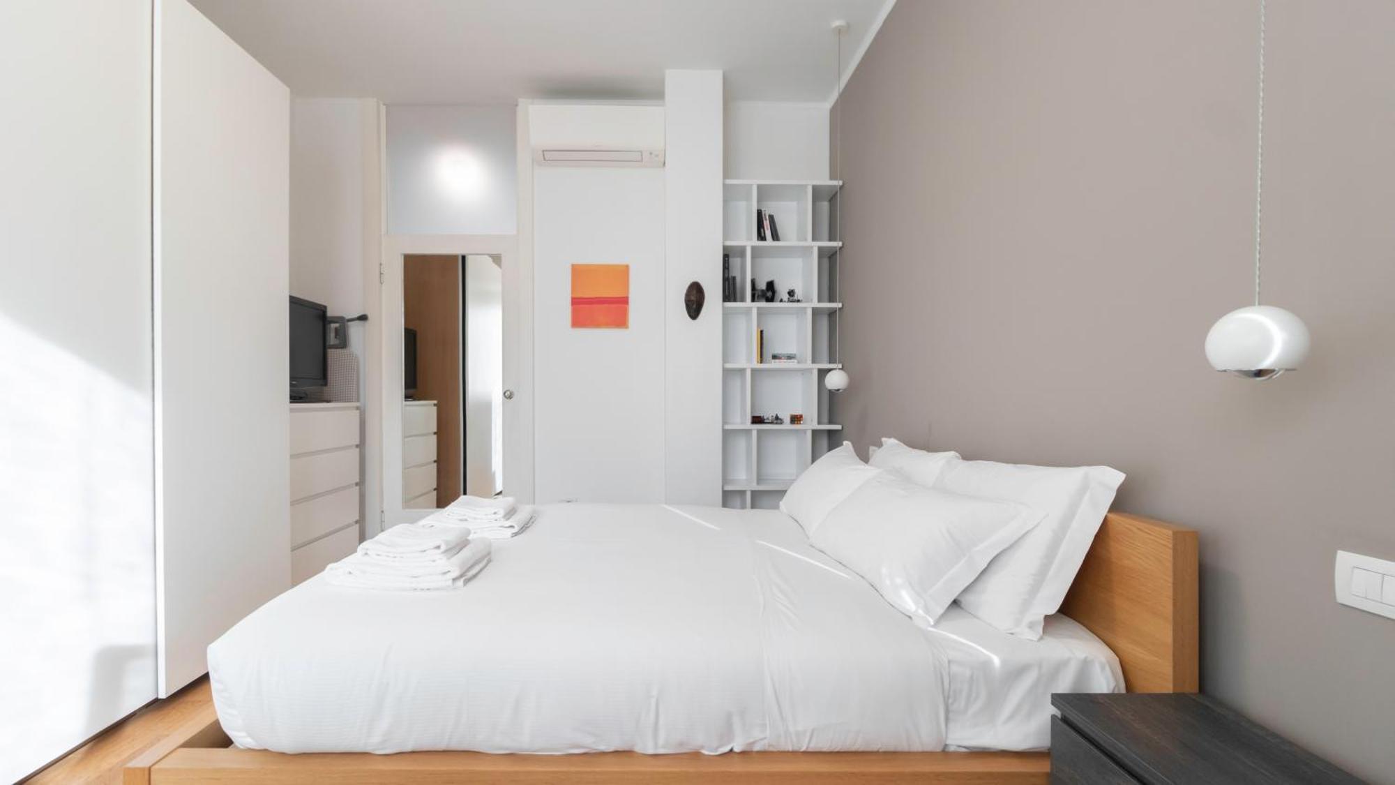 Italianway - Corso Xxii Marzo 4 * Milan